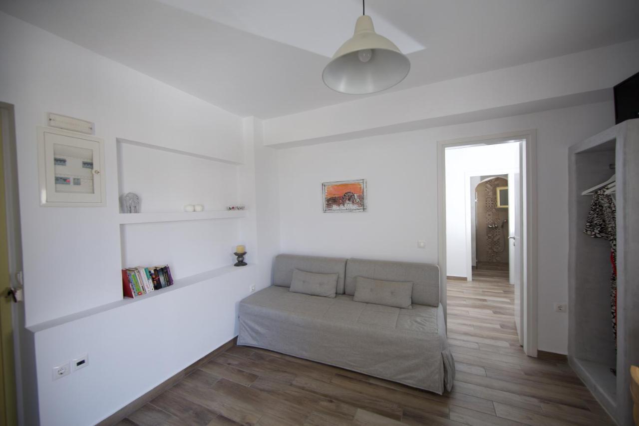 Diasino Apartments And Car Rental Катапола Екстериор снимка