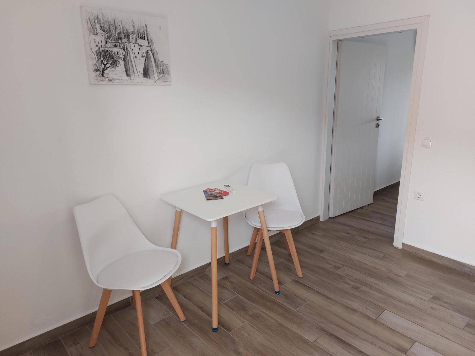 Diasino Apartments And Car Rental Катапола Екстериор снимка